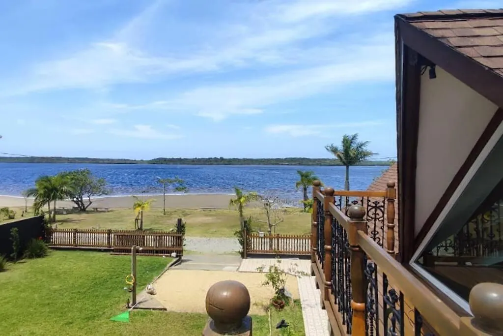 Deslumbrante Casa Frente Lagoa 南巴尔内阿里奥 0*,  巴西